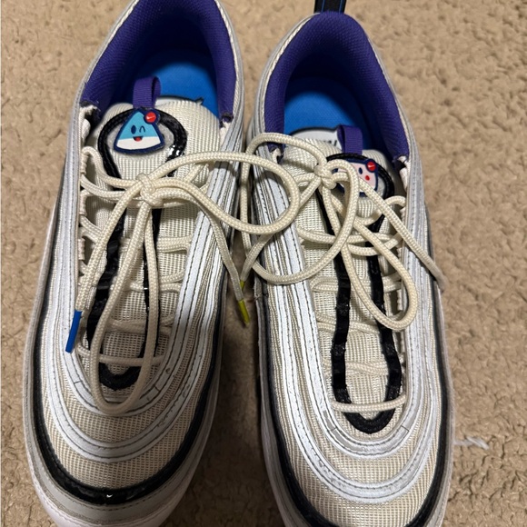 Nike Air Max 97 White and Black with Purple Accents - Picture 3 of 4